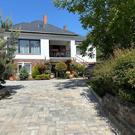 Levendula Apartmanhaz Bytom Extérieur photo