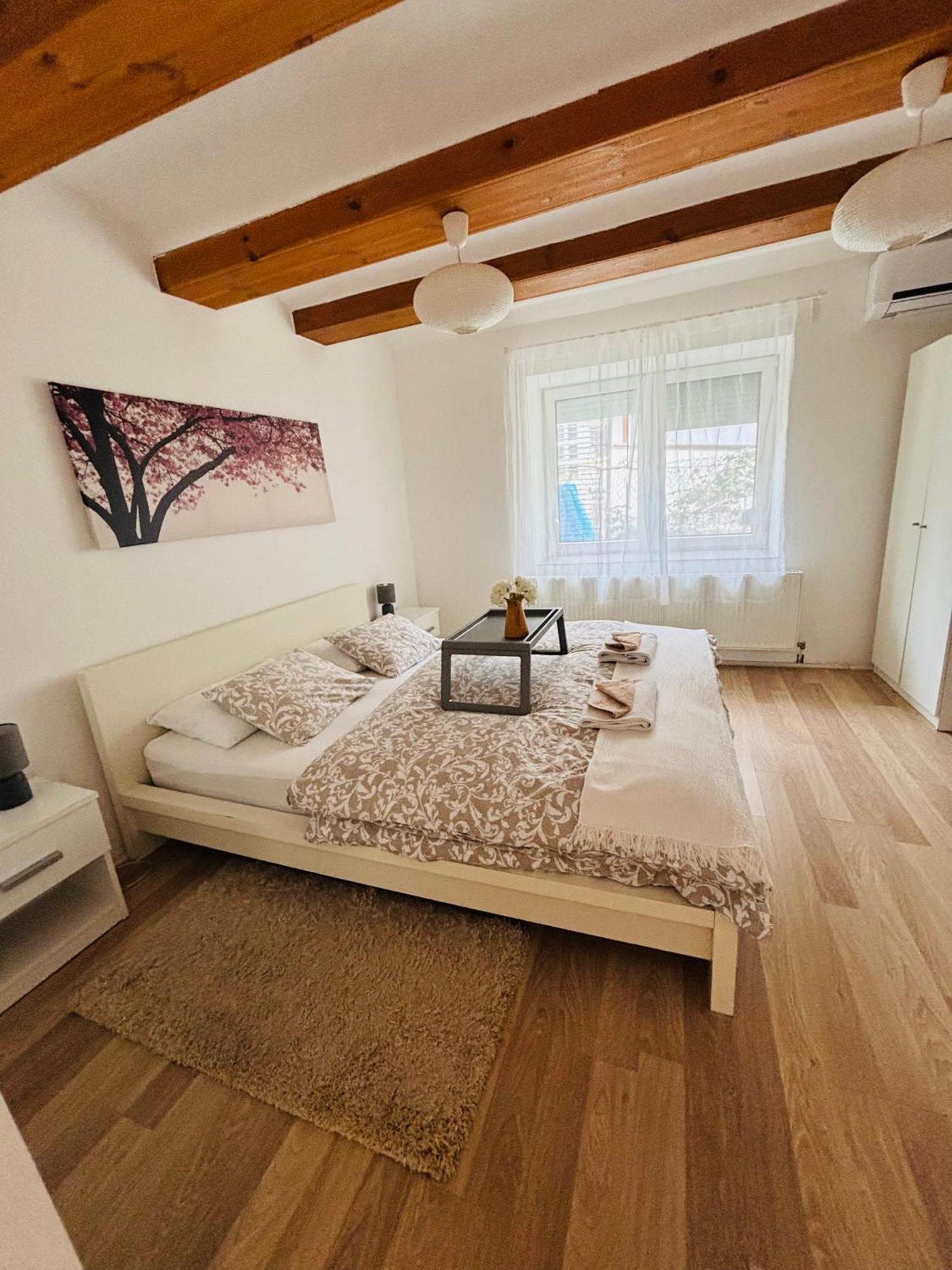Levendula Apartmanhaz Bytom Extérieur photo